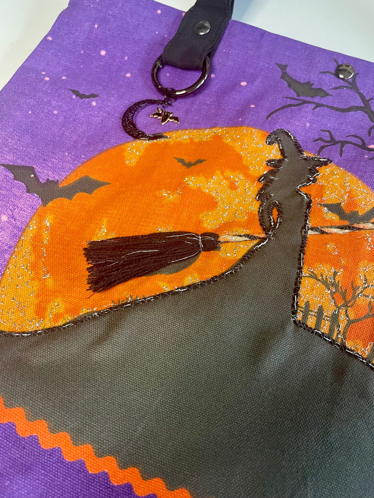 babizaar zoe-amethyst amber bbff tote bag close up